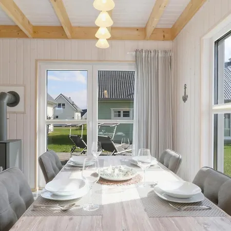 Semesterbostad Schwalbennest *